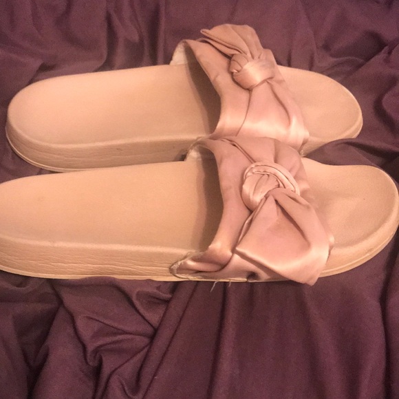 Rose pink slippers - Picture 2 of 2